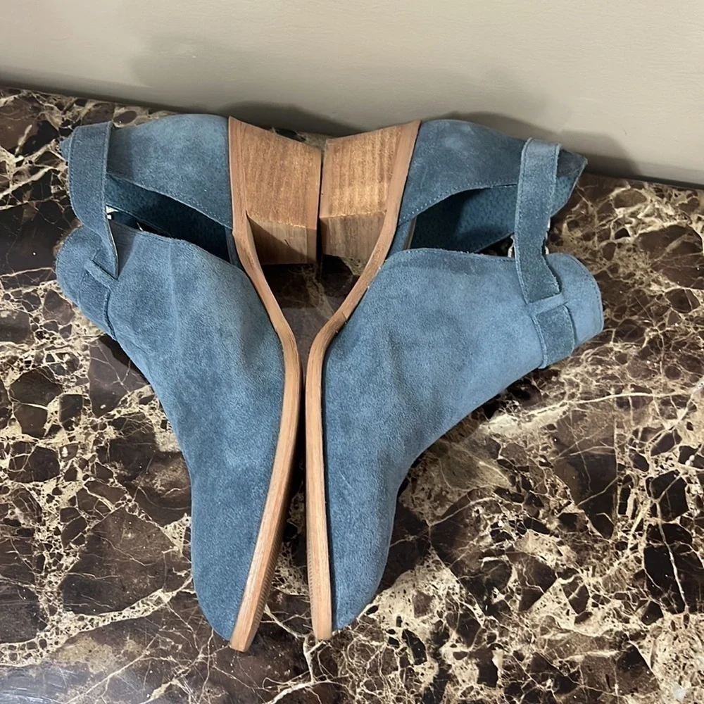 Sole Society Nahia Suede Bootie